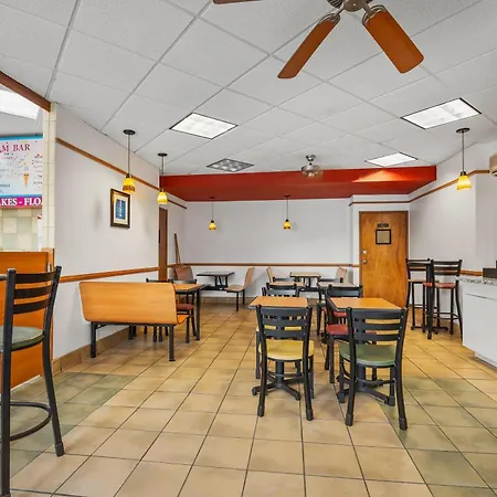 Comfort Inn Oceanside Deerfield Beach-3