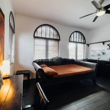 Vive Zen Master Suite For 4 Guests-3