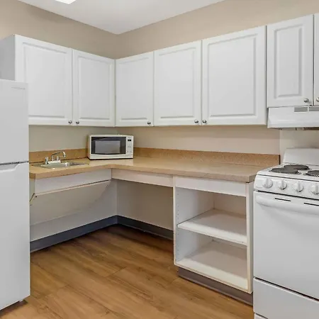 Extended Stay America Suites - West Palm Beach - Northpoint Corporate Park-2