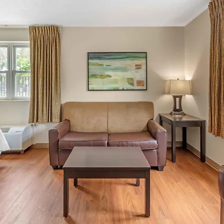 Extended Stay America Suites - West Palm Beach - Northpoint Corporate Park-3