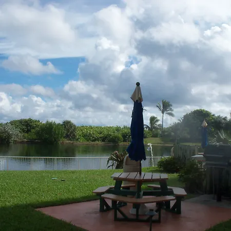 Canada House Pompano Beach-2