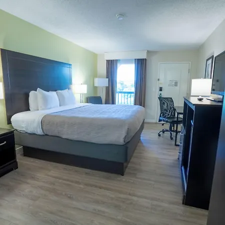 Quality Inn Palm Beach International Airport-3