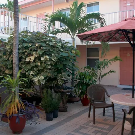 Lago Mar Motel And Apartments-2