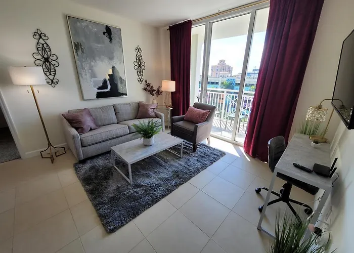 Aparthotel 2Br2Bd, Downtown, Cal King West Palm Beach