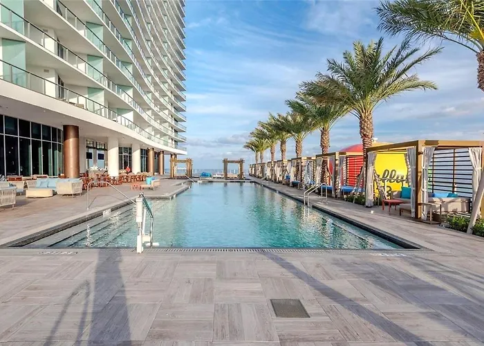 Life Resort On Miami Hollywood Beachfront By Mra
