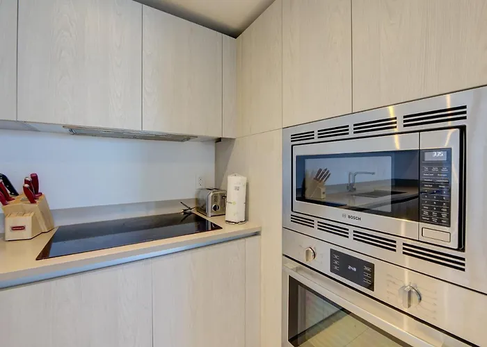 Hyde Beach Oceanview Suites Hollywood