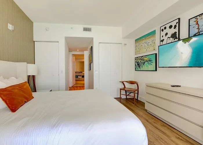 Hyde Beach Oceanview Suites Hollywood