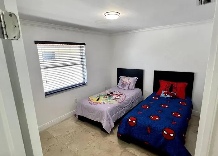 Tamiami Family villas