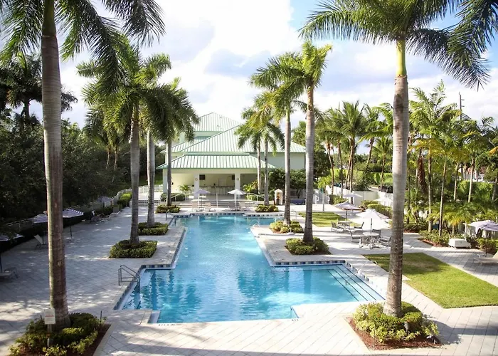 Upscale Resort Villa In The Heart Of Miami