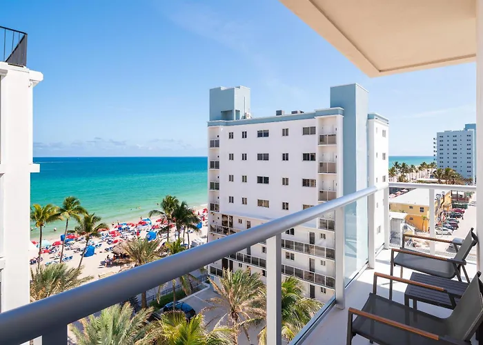 Hotel con piscina a Hollywood