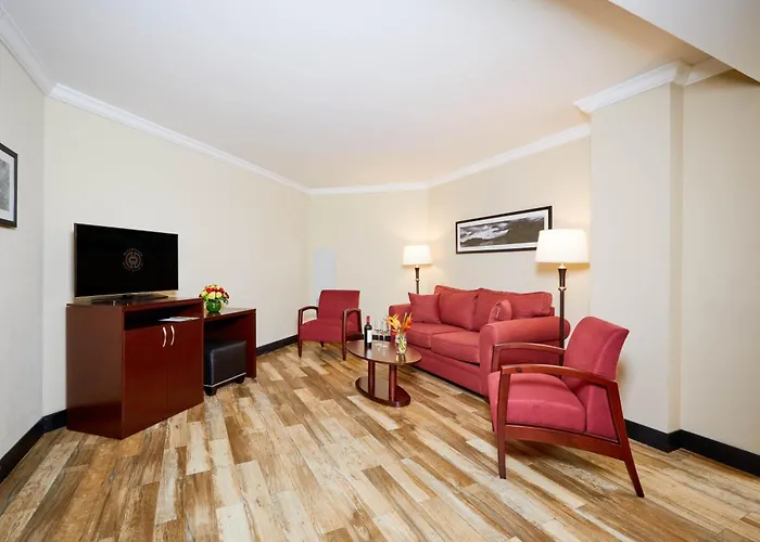 Tamiami Hotels