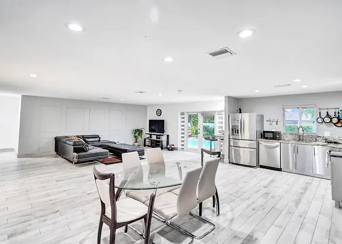 Miami Gardens Villas