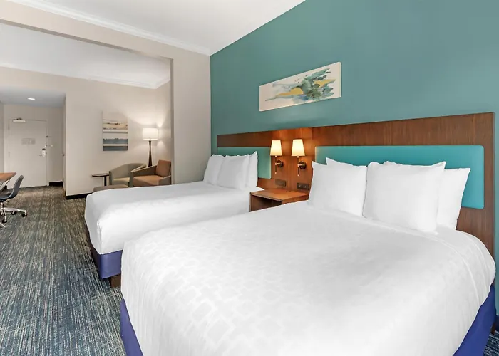 Best Western Plus Miami Airport North Hotel&Suites