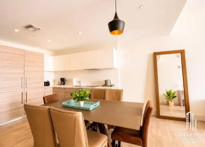 Global Rent Apart - Costa Hollywood