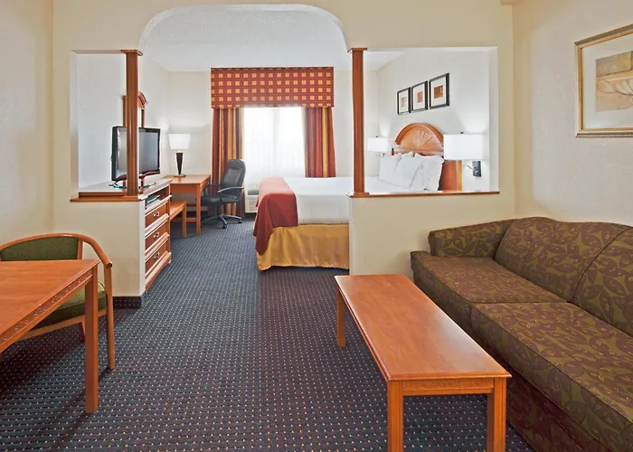 Holiday Inn Express And Suites Fort Lauderdale Airport West By Ihg