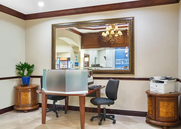 Holiday Inn Express & Suites Miami Kendall By Ihg
