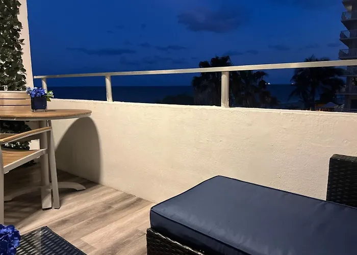 Ocean Manor Tiki Sunset Retreat Hotel Lauderdale-by-the-Sea