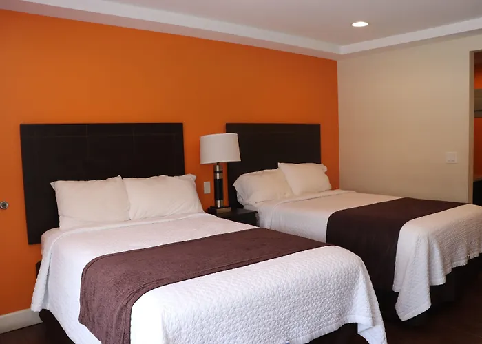 Motels in Hollywood