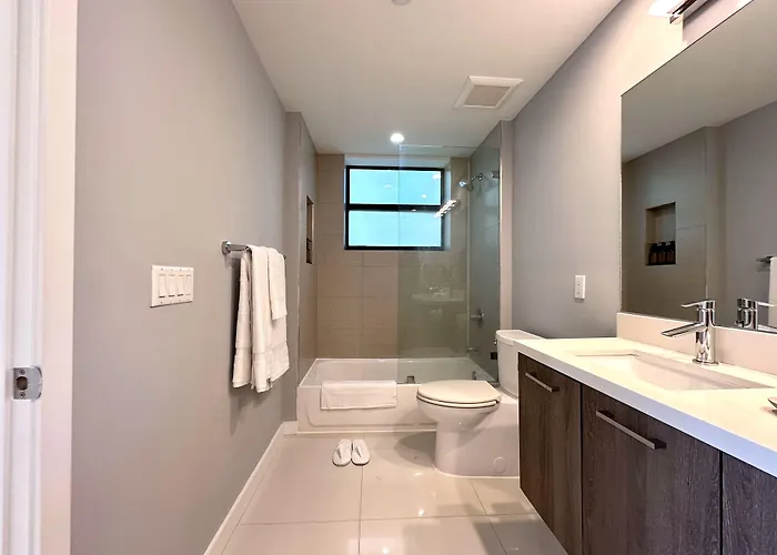 Moderno Residences By Bay Breeze