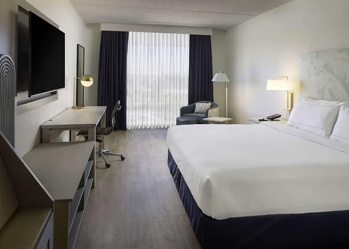 Hotel Dello Ft Lauderdale Airport, Tapestry Collection By Hilton