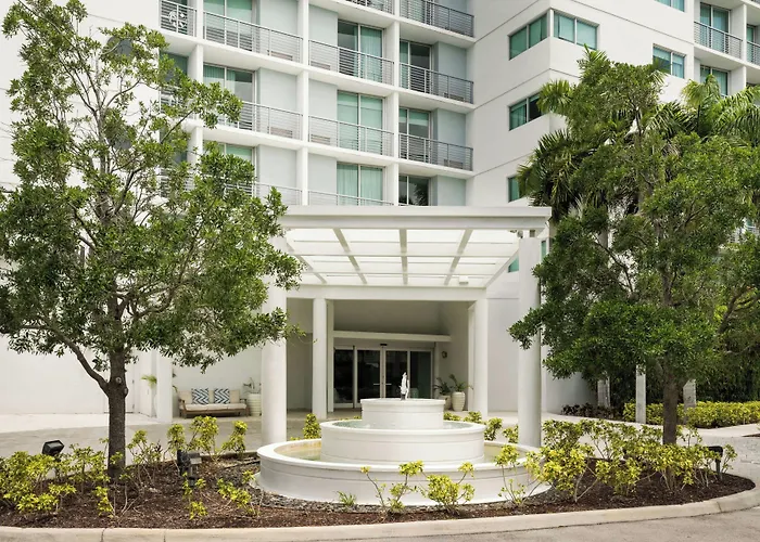 Maritime Hotel Fort Lauderdale Airport&Cruiseport