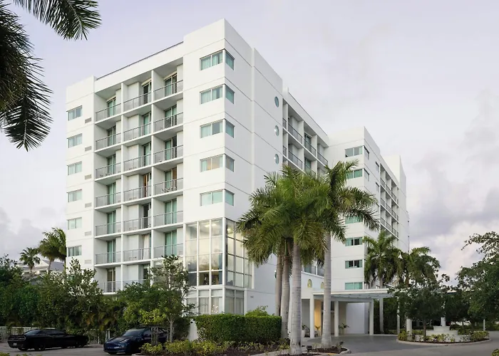 Maritime Hotel Fort Lauderdale Airport&Cruiseport