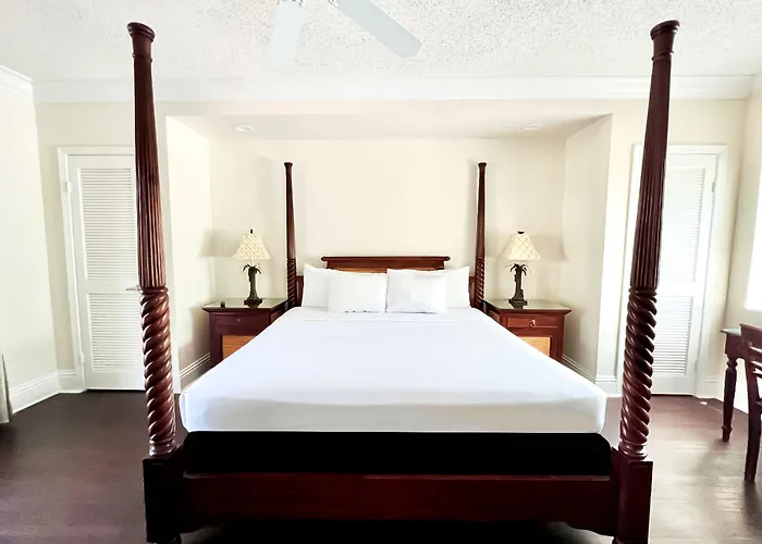La Casa Hotel