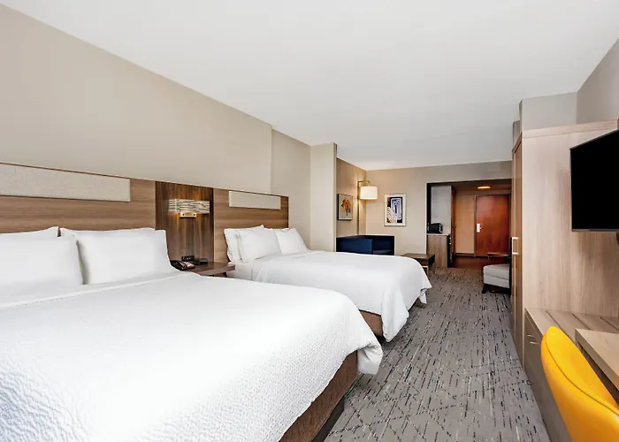 Holiday Inn Express & Suites Lantana By Ihg