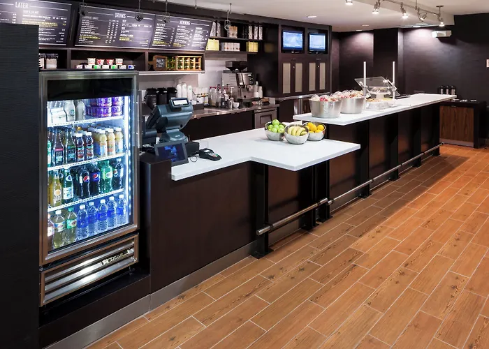 Courtyard By Marriott Miami At Dolphin Mall