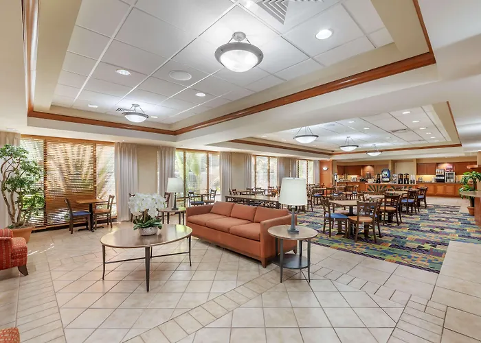 Best Western Plus Kendall Hotel & Suites The Crossings