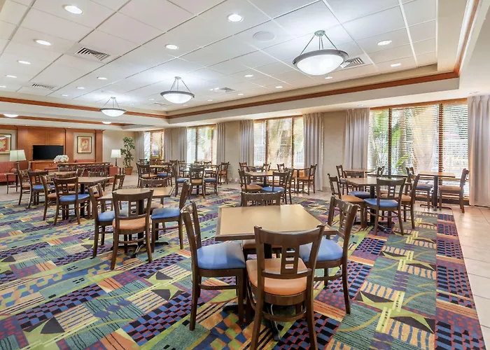 Best Western Plus Kendall Hotel & Suites The Crossings