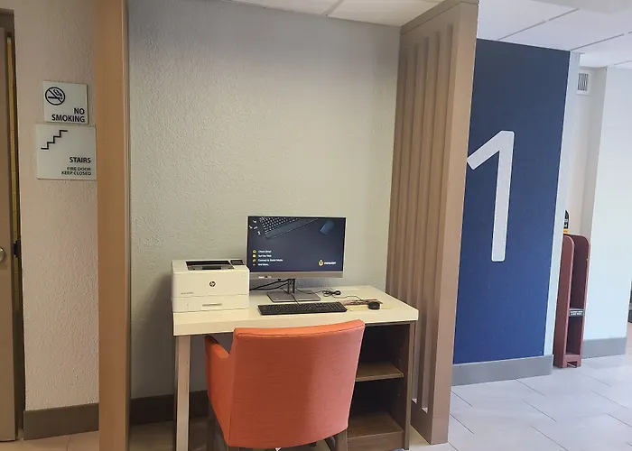 Holiday Inn Express Fort Lauderdale North - Executive Airport By Ihg