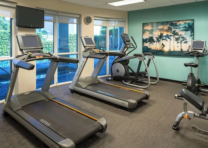 Courtyard By Marriott Fort Lauderdale Airport & Cruise Port Dania Beach