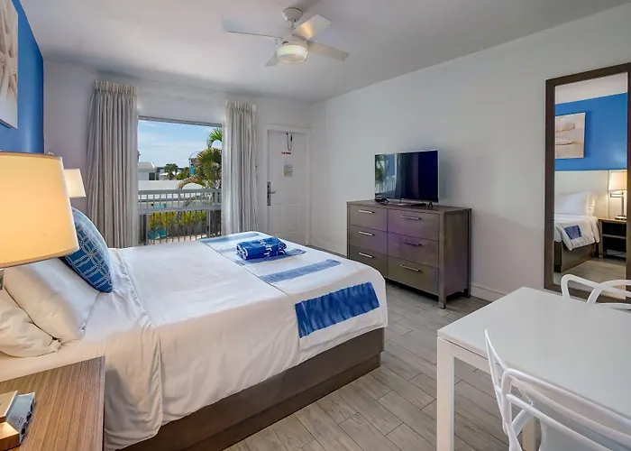 Blue Strawberry By The Sea Hotel Lauderdale-by-the-Sea
