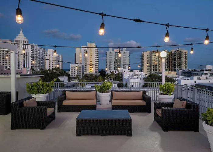 Courtyard Miami Beach South Beach