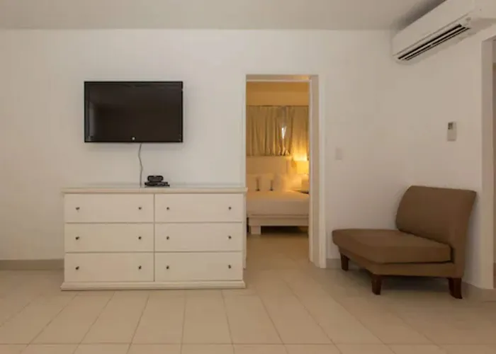 Premiere Hotel