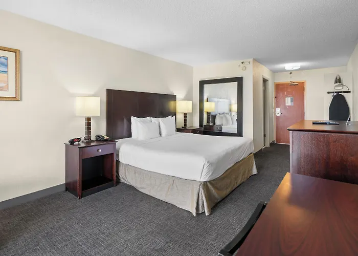 Ramada By Wyndham West Palm Beach Airport