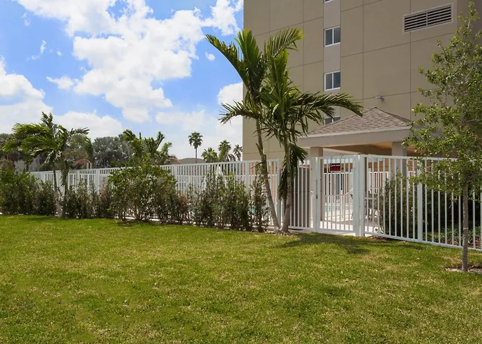 Candlewood Suites Miami Intl Airport - 36Th St By Ihg Miami Springs