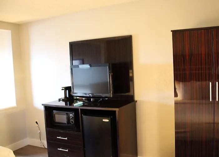 Boca Suites Deerfield Beach; Surestay Collection By BW