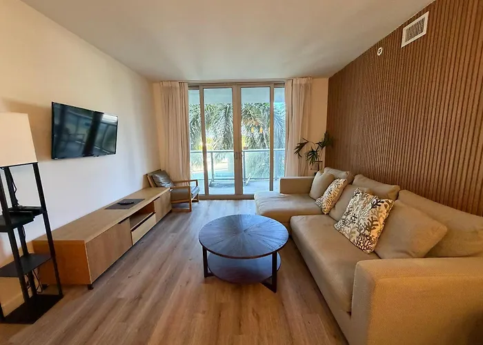 Coastal Luxe Residences - Premium Suites With Pool And Water Views Hallandale Beach