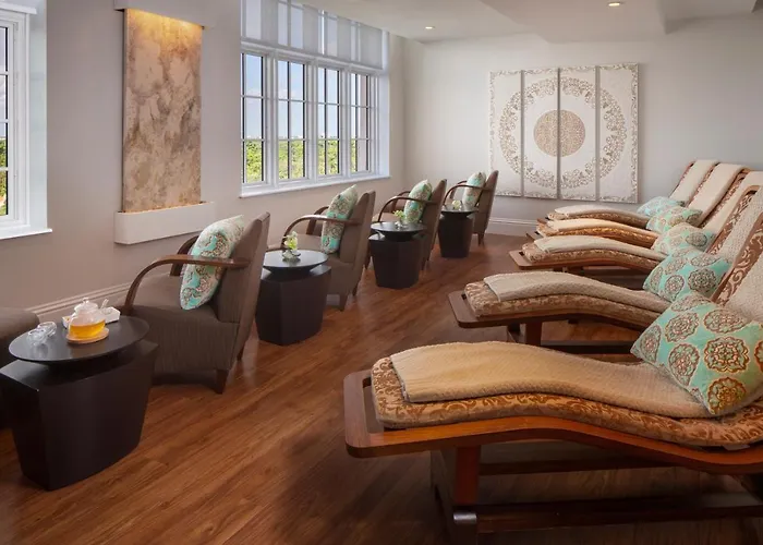 Coral Gables Hotels with Tennis Court